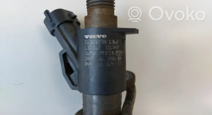 Volvo S60 Injecteur de carburant 31303238