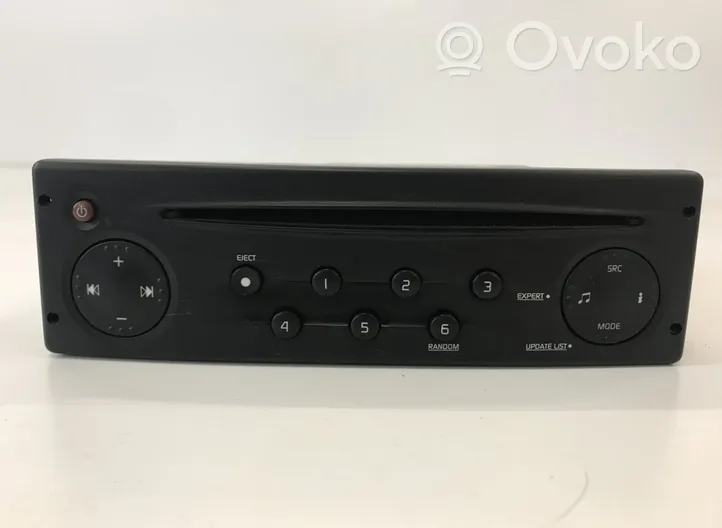 Renault Trafic II (X83) Radio/CD/DVD/GPS-pääyksikkö 8200354522