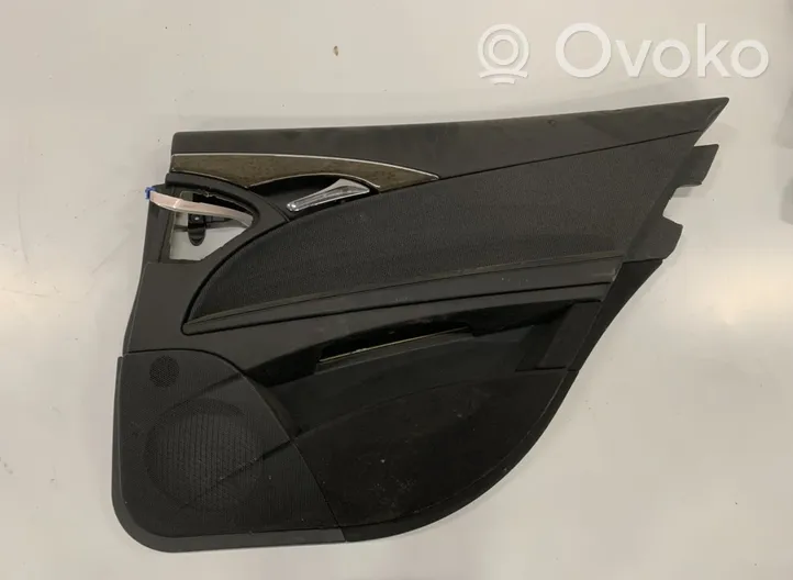 Mercedes-Benz E W211 Rivestimento del pannello della portiera posteriore A2117302896