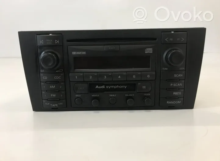 Audi A4 S4 B5 8D Panel / Radioodtwarzacz CD/DVD/GPS 