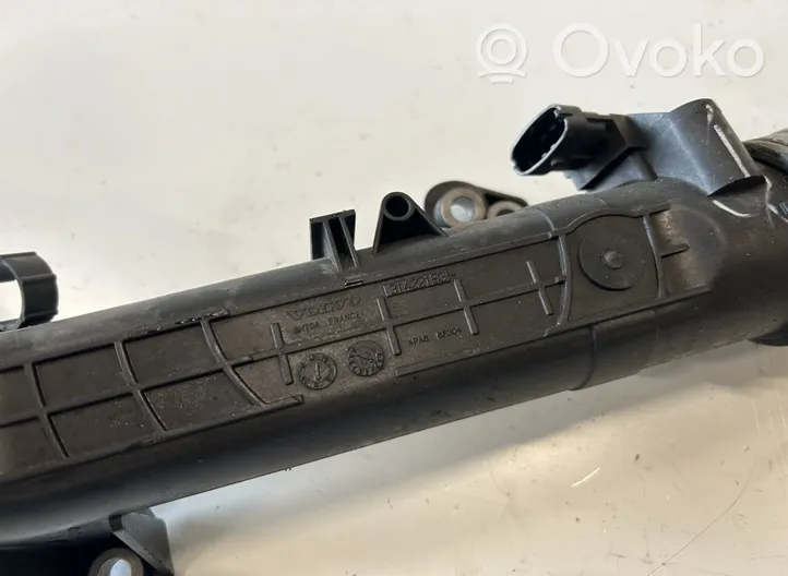 Volvo S60 Tube d'admission de tuyau de refroidisseur intermédiaire 31422153