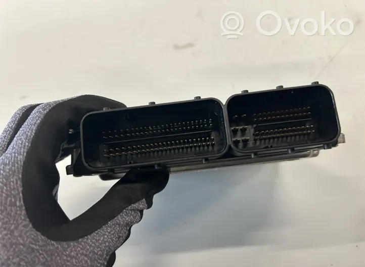 BMW 3 E90 E91 Sterownik / Moduł ECU 0281015043