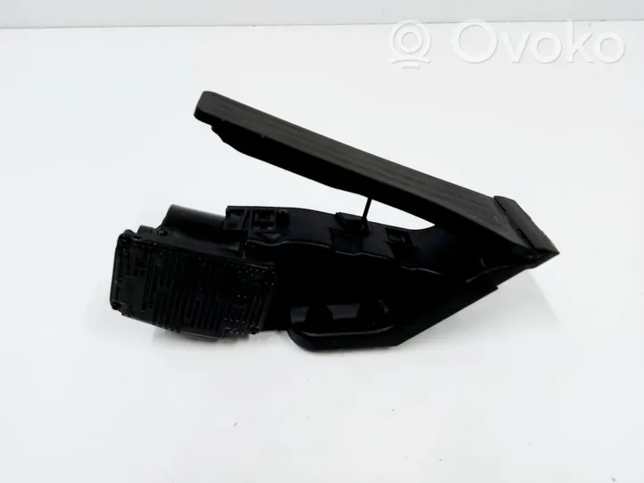 Mercedes-Benz C AMG W205 Accelerator throttle pedal A2223002300