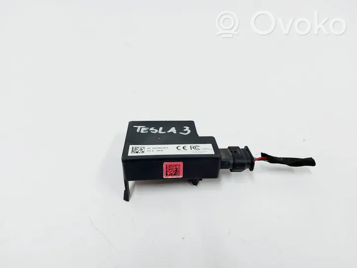 Tesla Model 3 Sensor de radar Distronic 1097855-00-F