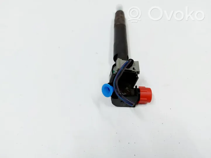 Mercedes-Benz C AMG W205 Fuel injector A6510703287