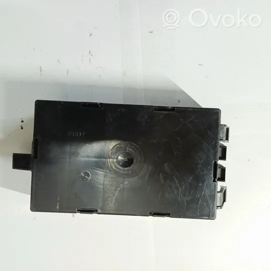 Renault Trafic II (X83) Calculateur moteur ECU P8200530975M