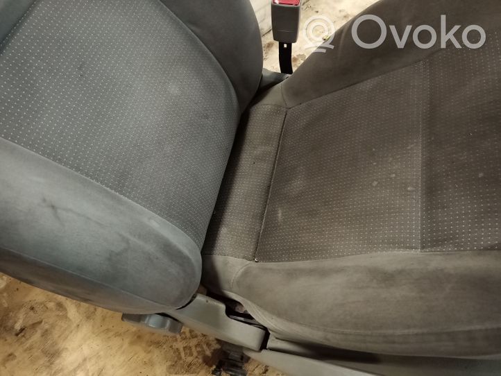 Volkswagen Golf IV Переднее сиденье пассажира 