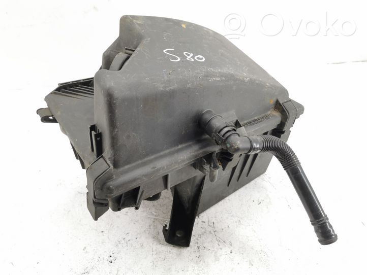 Volvo S80 Air filter box 8624782