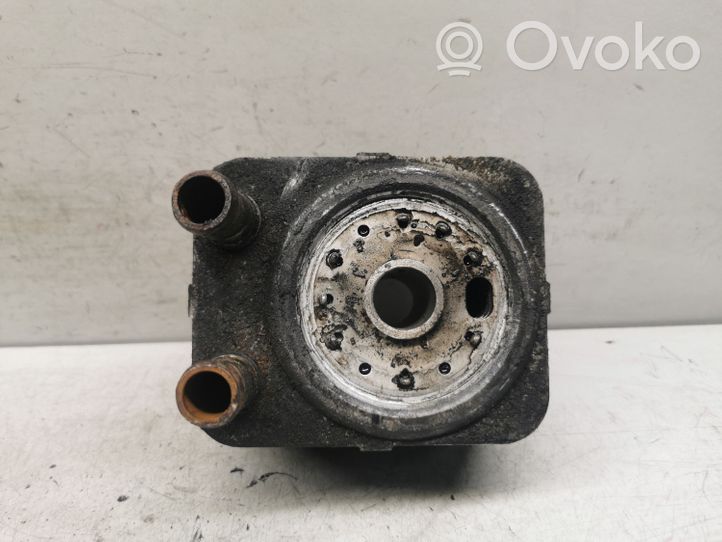 Volkswagen Golf V Supporto di montaggio del filtro dell’olio 24038442