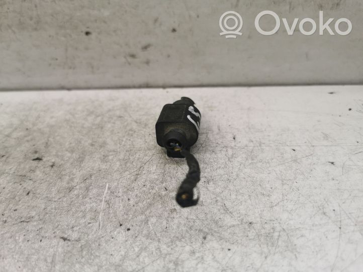 Volkswagen Golf V Outside/external air temperature sensor 1J0973702