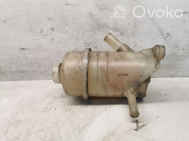 Mazda 626 Serbatoio/vaschetta del liquido del servosterzo 