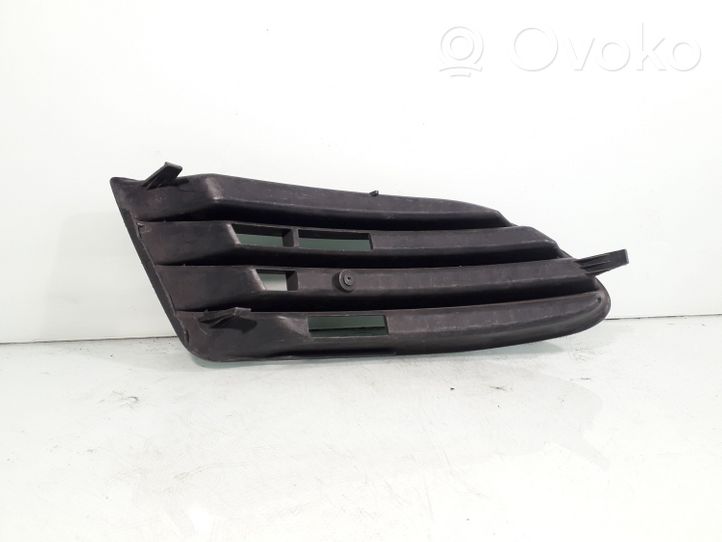 Volkswagen Golf Plus Mascherina inferiore del paraurti anteriore 5M0853666