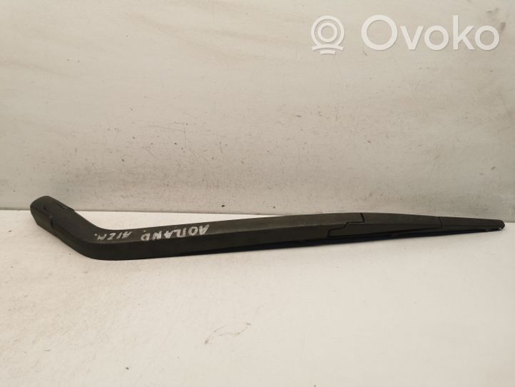 Mitsubishi Outlander Rear wiper blade arm 