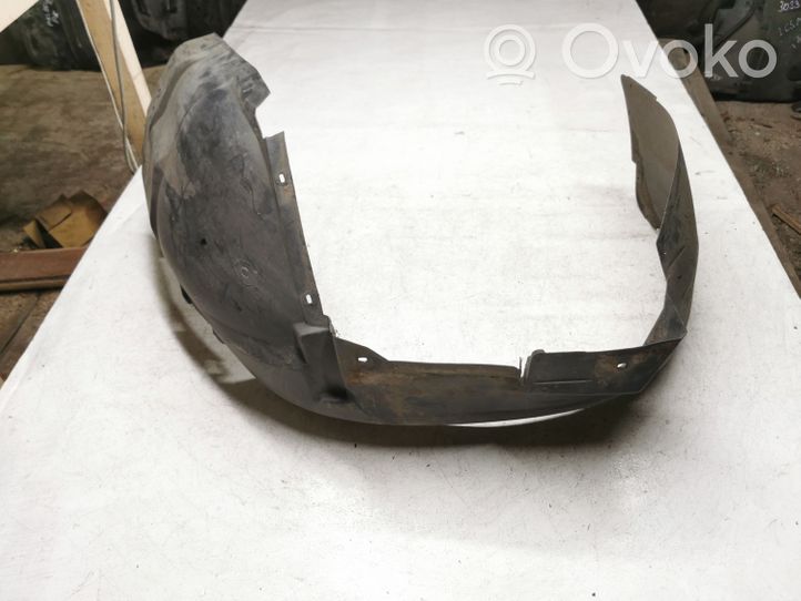 Audi A4 S4 B5 8D Rivestimento paraspruzzi passaruota anteriore 