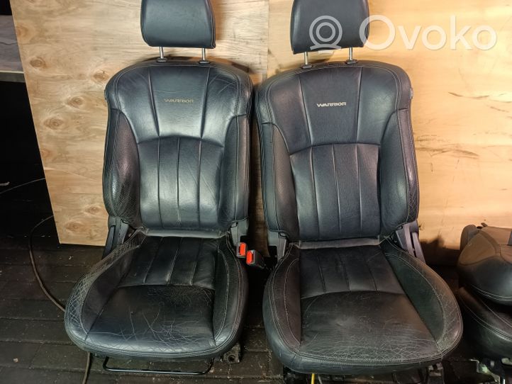 Mitsubishi Outlander Seat set 