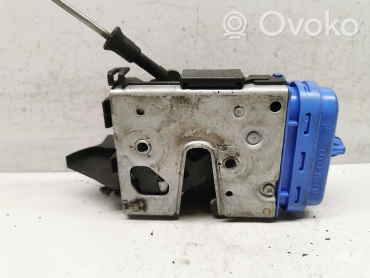 Audi A4 S4 B5 8D Rear door lock 4D0185A