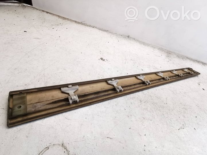 Audi A6 S6 C4 4A Rivestimento della portiera anteriore (modanatura) 4A0853951A