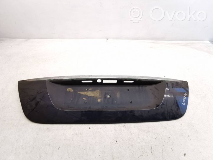 Mercedes-Benz E W211 Couvercle de coffre 2118100173