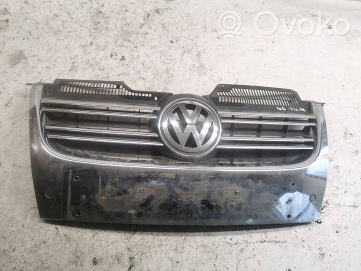 Volkswagen Golf V Grotelės viršutinės 1k5853653