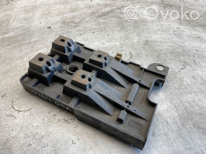 Volvo S40, V40 Boîte de batterie 864204