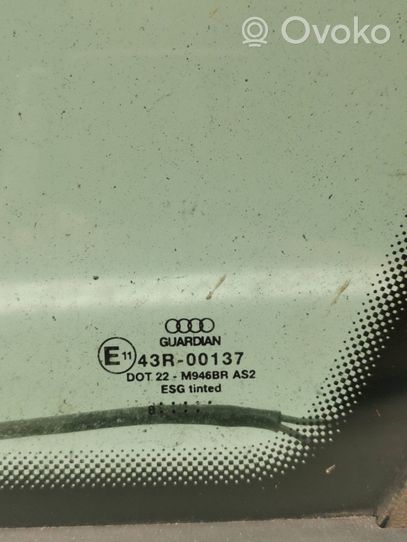 Audi A6 S6 C5 4B Galinis šoninis kėbulo stiklas 43R00137