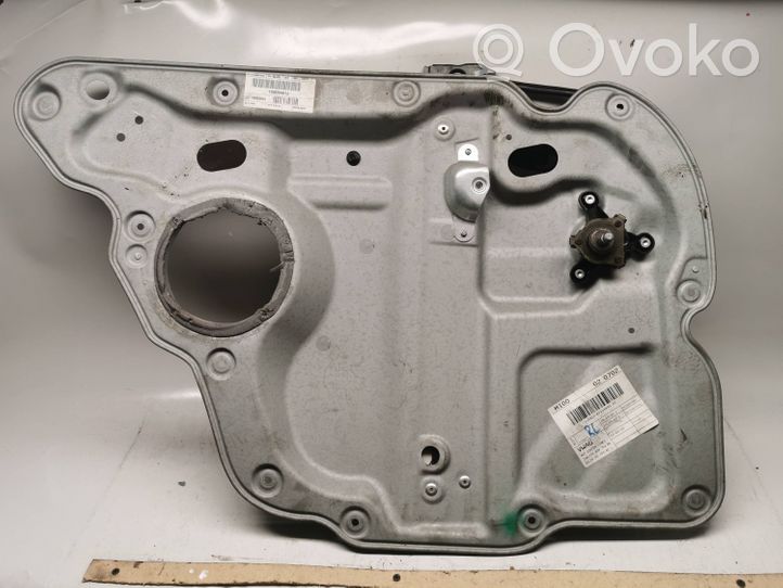 Volkswagen Touran I Takaoven manuaalinen ikkunan nostin 1T0839461J