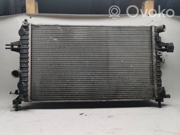 Opel Astra H Radiatore di raffreddamento 13128801