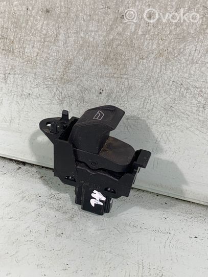 Volvo XC70 Electric window control switch 30773273