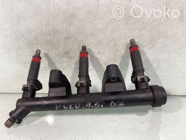 Volkswagen Polo IV 9N3 Fuel main line pipe 03D133329B
