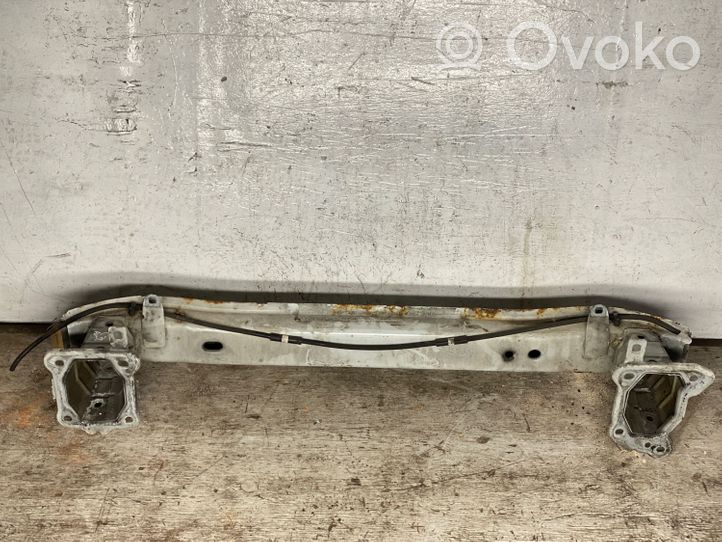 Volvo C30 Poprzeczka zderzaka przedniego 