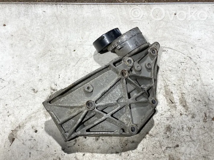 Volvo V50 Generator/alternator bracket 9682367380