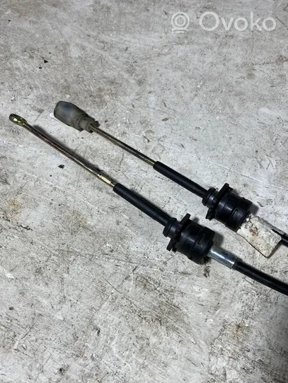 Volvo S40, V40 Gear shift cable linkage 