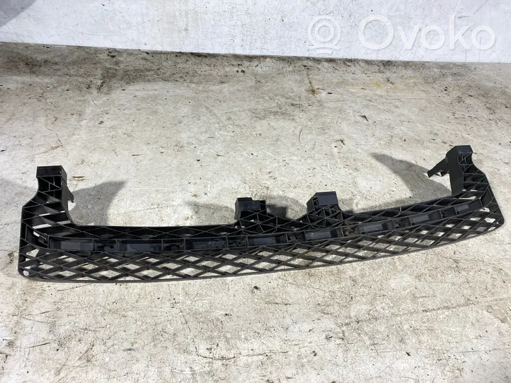 Volkswagen PASSAT B7 Staffa di rinforzo montaggio del paraurti anteriore 3aa807571