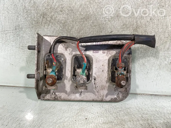 Audi A4 S4 B5 8D Coolant fan relay 8d0959493a