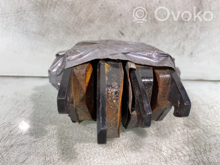 Volkswagen Touran I Brake pads (front) 