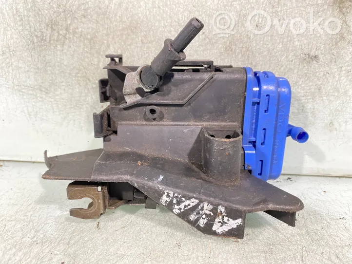 Audi A4 S4 B5 8D Rear door lock 8d0839016a