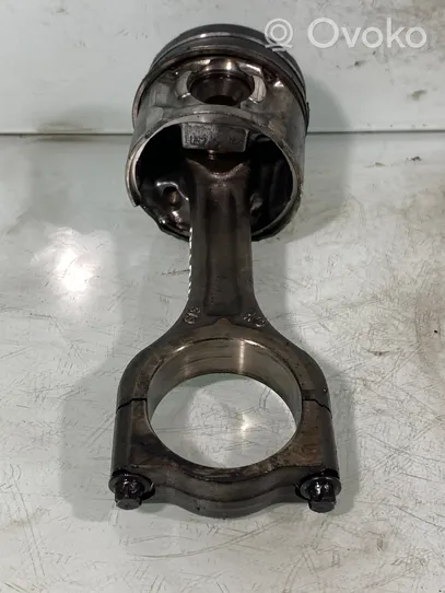 Peugeot 307 Piston avec bielle Psa9hv