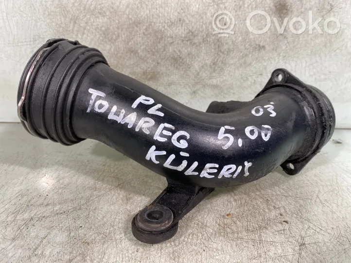 Volkswagen Touareg I Intercooler hose/pipe 7l6145958