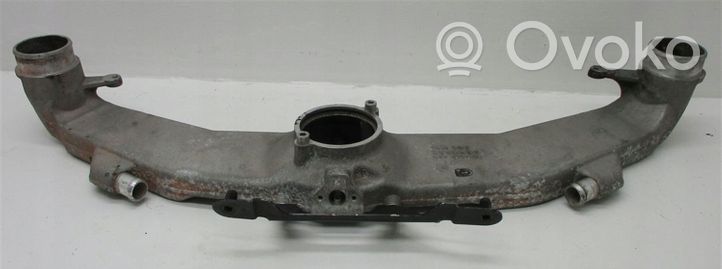 Audi RS6 C5 Interkūlera šļūtene (-es) / caurule (-es) 077145908