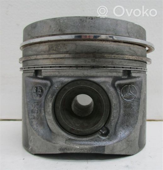 Mercedes-Benz ML W164 Piston 0830923+