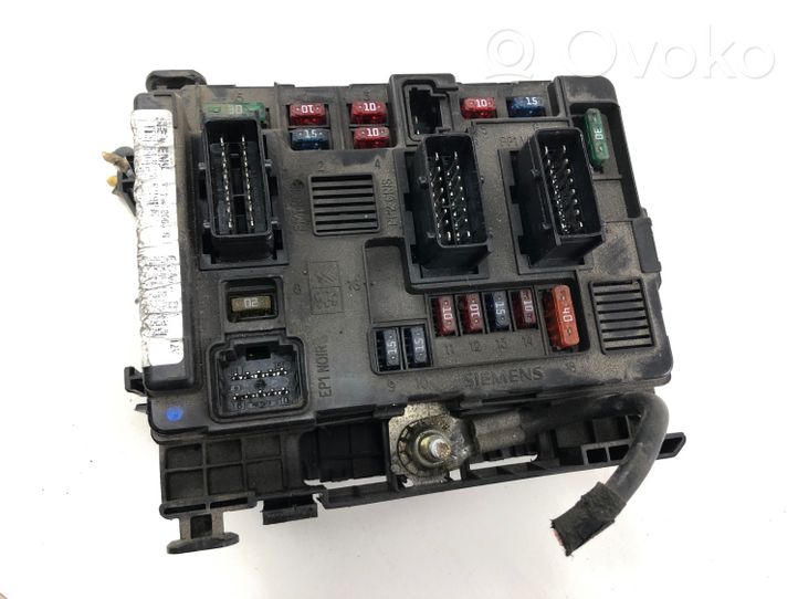 Citroen C3 Module de fusibles 9643498880