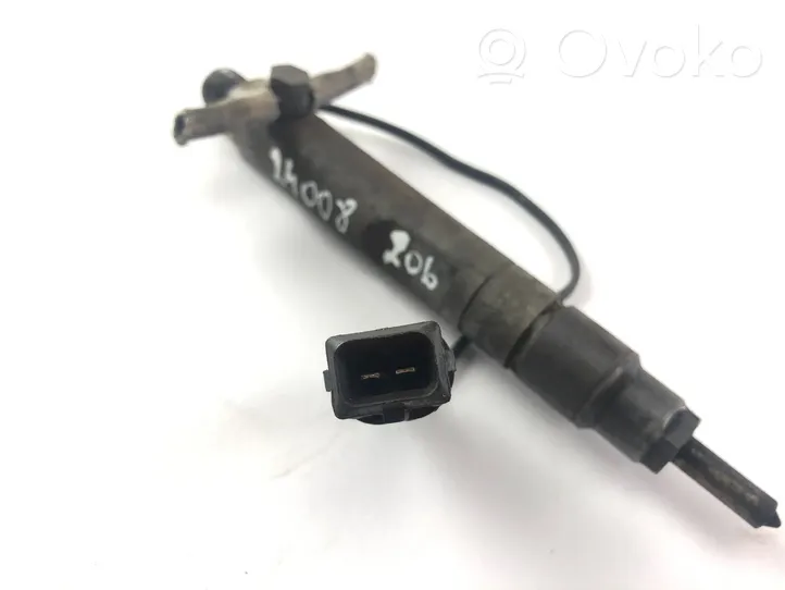 Volkswagen PASSAT B4 Injecteur de carburant 0028130201