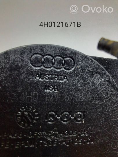 Audi A6 S6 C7 4G Sähköinen jäähdytysnesteen apupumppu 4H0121671B