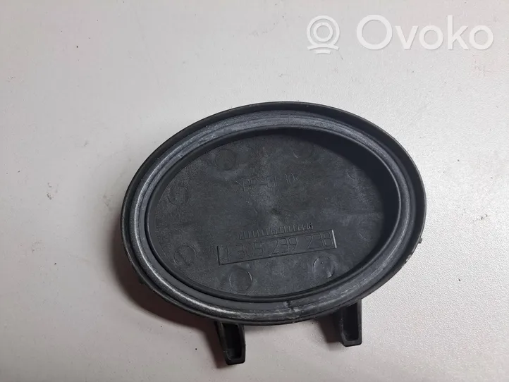 Audi A4 S4 B7 8E 8H Cache-poussière de phare avant 1305239238