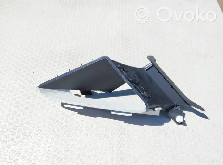 Volkswagen Golf VII Altro elemento di rivestimento sottoporta/montante 5G0868144B