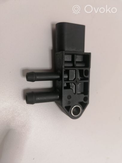 Volkswagen Golf VI Exhaust gas pressure sensor 076906051B