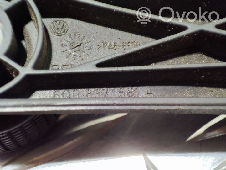 Volkswagen Polo Korbka szyby drzwi przednich 6Q0837581A