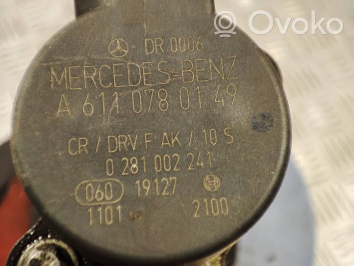 Mercedes-Benz C W203 Tuyau de conduite principale de carburant a6110700095