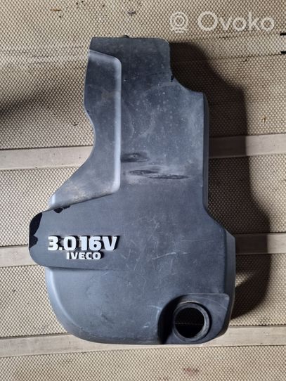 Iveco Daily 45 - 49.10 Couvercle cache moteur 504047907