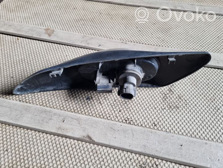 Iveco Daily 45 - 49.10 Feu clignotant répétiteur d'aile avant 500322577